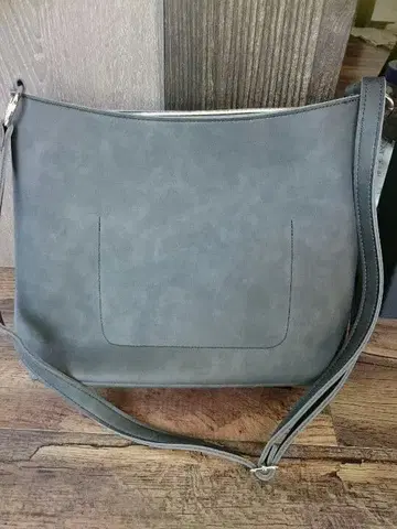 그레이 합성 피혁 숄더백