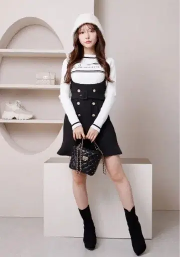 립 서비스 헴 플레어 점프수트 + sensual 리브 니트