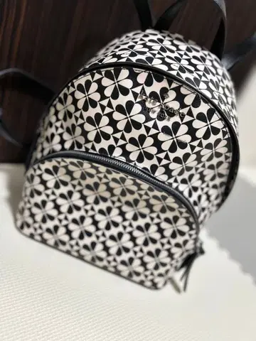 Kate Spade 올 패턴 백팩