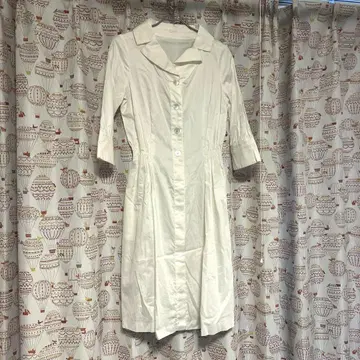 새상품급 Harrods 해롯 셔츠 원피스 화이트 사이즈 2