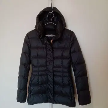 쿠 드 샹스 다운 36 블랙 클리닝 완료