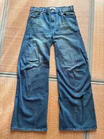 Flared Denim Pants ruelle 가공 입체 재단
