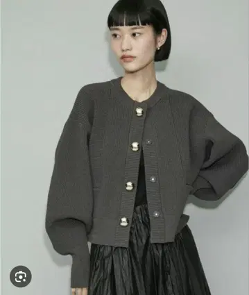 ADAM ET ROPE' [ WEB 한정판 ] BIG 버튼 니트 가디건
