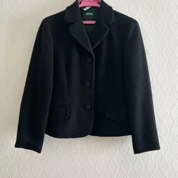 보아 소재 블랙 테일러 자켓