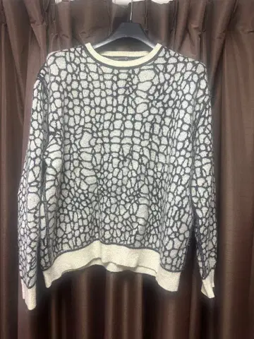 LADMUSICIAN 라드뮤지션 울 자카드 니트