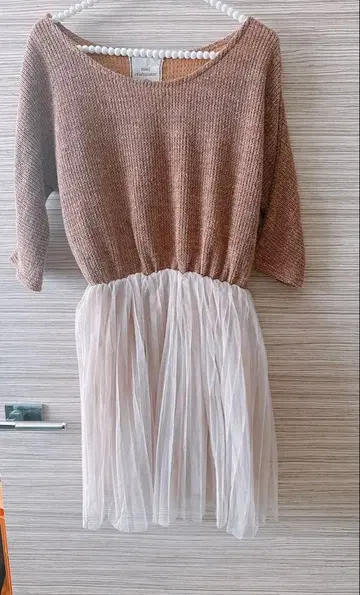 새상품급 미엘르밤 슈나 원피스