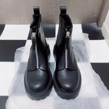 GU 프론트 지퍼 부츠