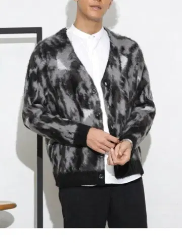 NANO UNIVERSE 나노 유니버스 가디건 모헤어 라이크 아트 패턴