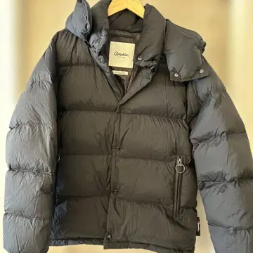 Gymphlex 블랙 다운 자켓