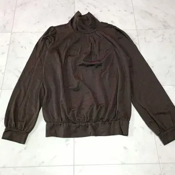 언타이틀 하이넥 티셔츠 2