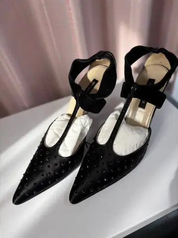 세르지오로시 스터드 장식 블랙 하이힐 37.5cm