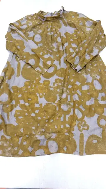 새상품급 센소유니코 이오컴이오 원피스 긴팔 올 패턴 벌룬 체형 커버 L