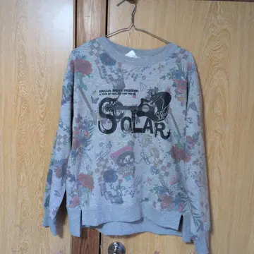 스칼라 고양이와 기타의 그레이 맨투맨 M 택 포함 새상품