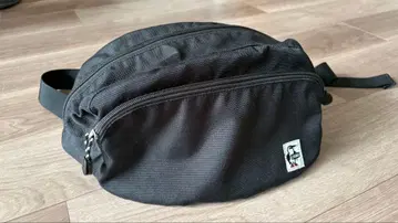 블랙 바디백 웨스트 파우치