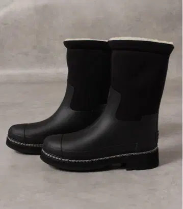 헌터 리파인 스티치 롤탑 쉘파 부츠 UK5