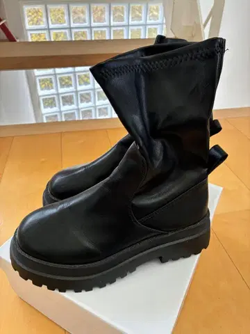 부츠 통굽 사이드코어 블랙