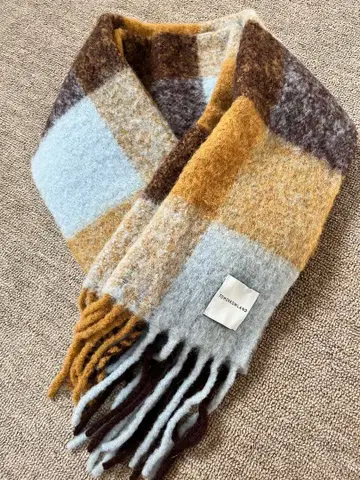 투모로우랜드 머플러 알파카 체크 스톨