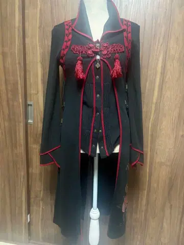 OZZ ON 레이어드 스타일 일본풍 자수 블랙 레드 롱 가디건