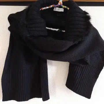 22 OCTOBRE 카라 부착 니트 머플러 블랙 미사용품
