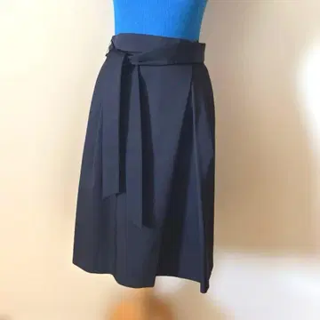 로페 리본 벨트 부착 스커트