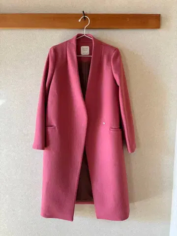 UNITED TOKYO 핑크 노카라 V넥 코트 일본제