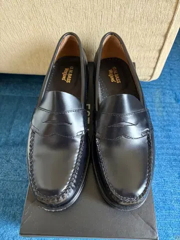 G.H BASS 지에이치 바스 로건 코인 로퍼