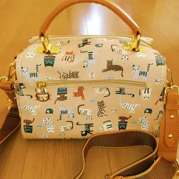 새상품급 고양이 패턴 숄더백