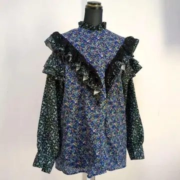 쥬에티 인기 꽃무늬 프릴 셔츠 긴팔