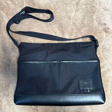 Paul Smith 숄더백 PS 라인 블랙