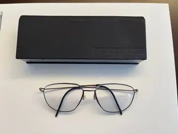 LINDBERG 핑크 골드 팔각형 안경