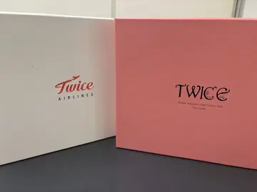 TWICE AIRLINES&ILLUSION