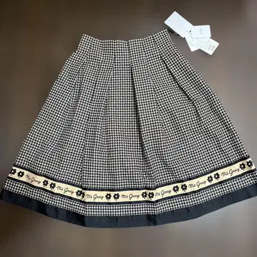 Ms Gracy 하운드투스 턱 플레어 스커트