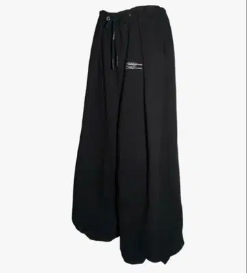 theredthread S tucked sweat pants heart