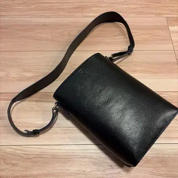 UNIQLO +J 가죽 블랙 숄더백