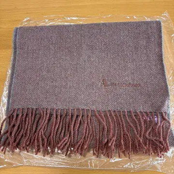 아쿠아 스큐텀 머플러 캐시미어