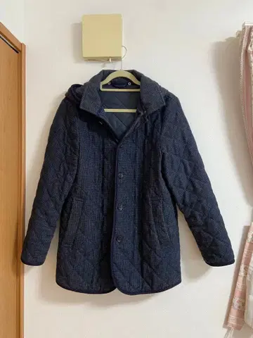 네이비 퀼팅 자켓 후드 부착