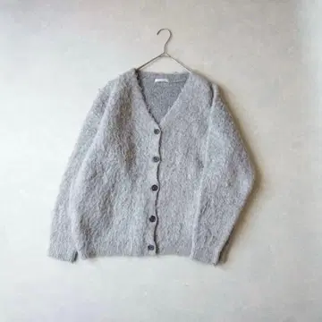 샤기 자카드 V넥 가디건 BEAUTY&YOUTH