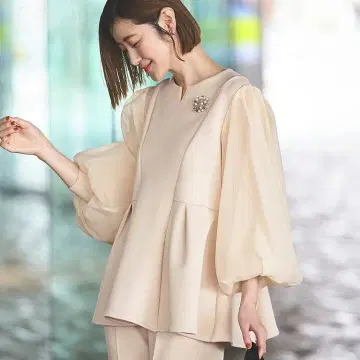 RUIRUE BOUTIQUE 종이상자 니트 셋업 페플럼