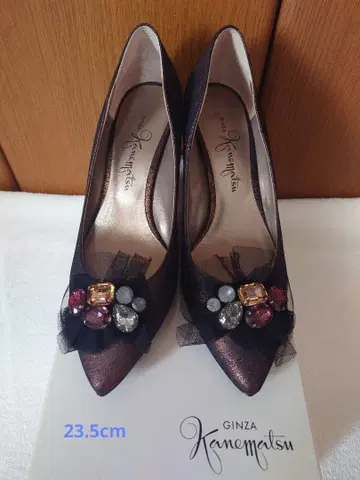 긴자 카네마츠 다크 브라운 하이힐 펌프스