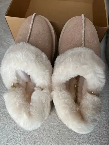 ORiental TRaffic 통굽 무스탕 2way 샌들