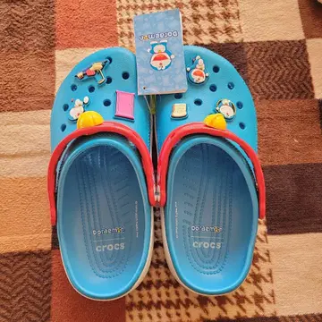 도라에몽 crocs 샌들 J5 파랑