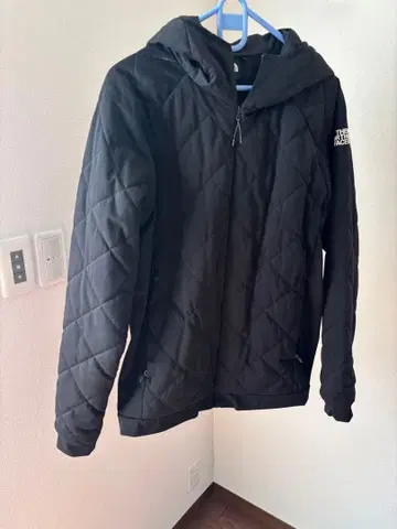 THE NORTH FACE 블랙 다운 자켓