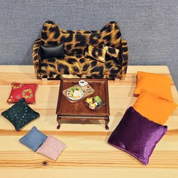 리카짱 오비츠11 고양이 귀 소파 테이블 쿠션 후드 세트