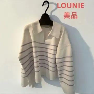 화이트/퍼플 스트라이프 카라 부착 니트