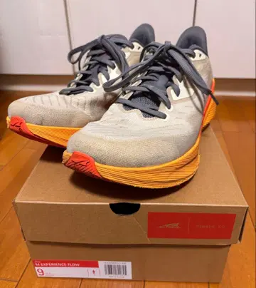 알트라 EXPERIENCE FLOW 러닝화 27cm