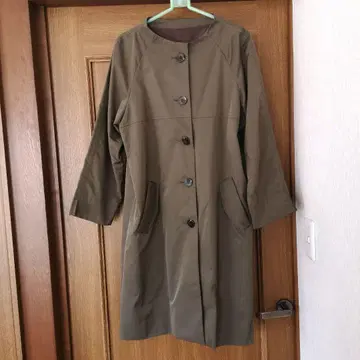 올피네 Orfine 긴 길이 코트 카키 L 상태 좋음 새상품급 가을/겨울