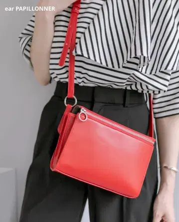 [ 새상품 ] 이아 파피요네 스퀘어 숄더백 백 레드
