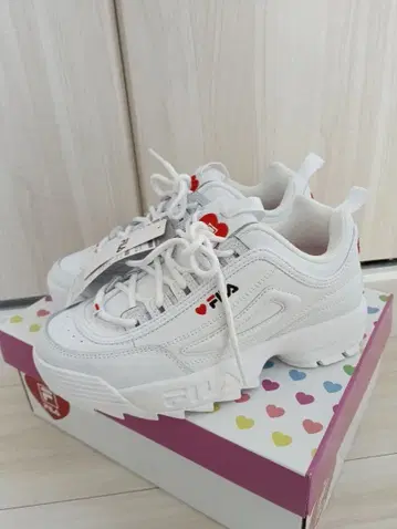 FILA 스니커즈 하트