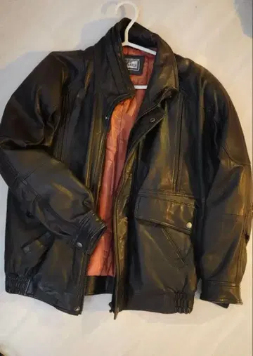 블랙 가죽 자켓