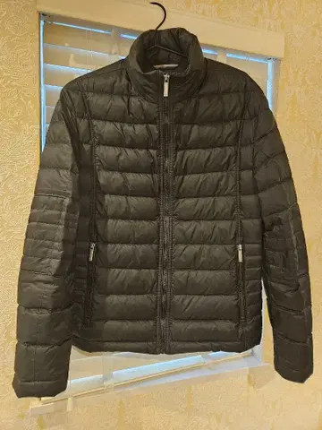 BOSS 블랙 다운 자켓